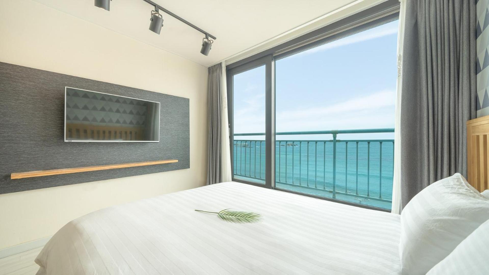 Goseong Littlesquare Oceanview Pension 객실 사진