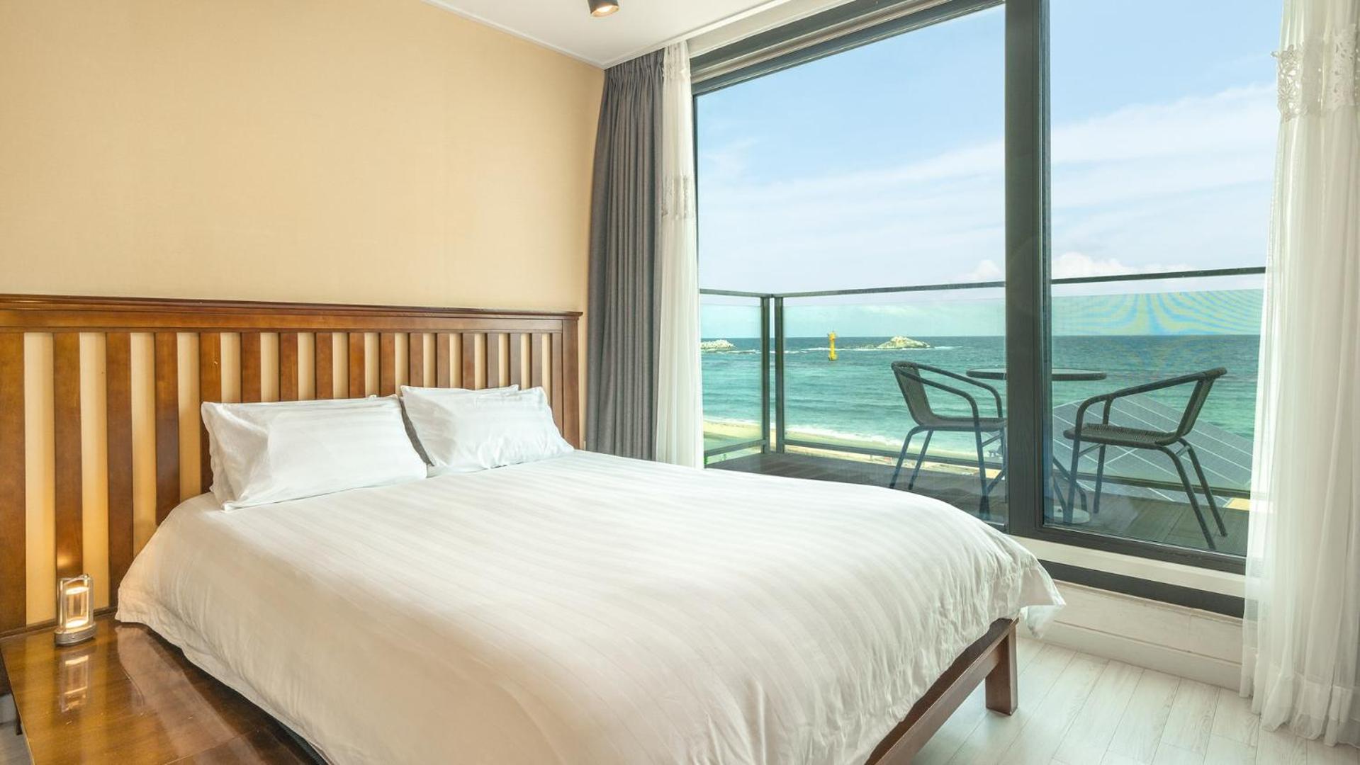 Goseong Littlesquare Oceanview Pension 객실 사진